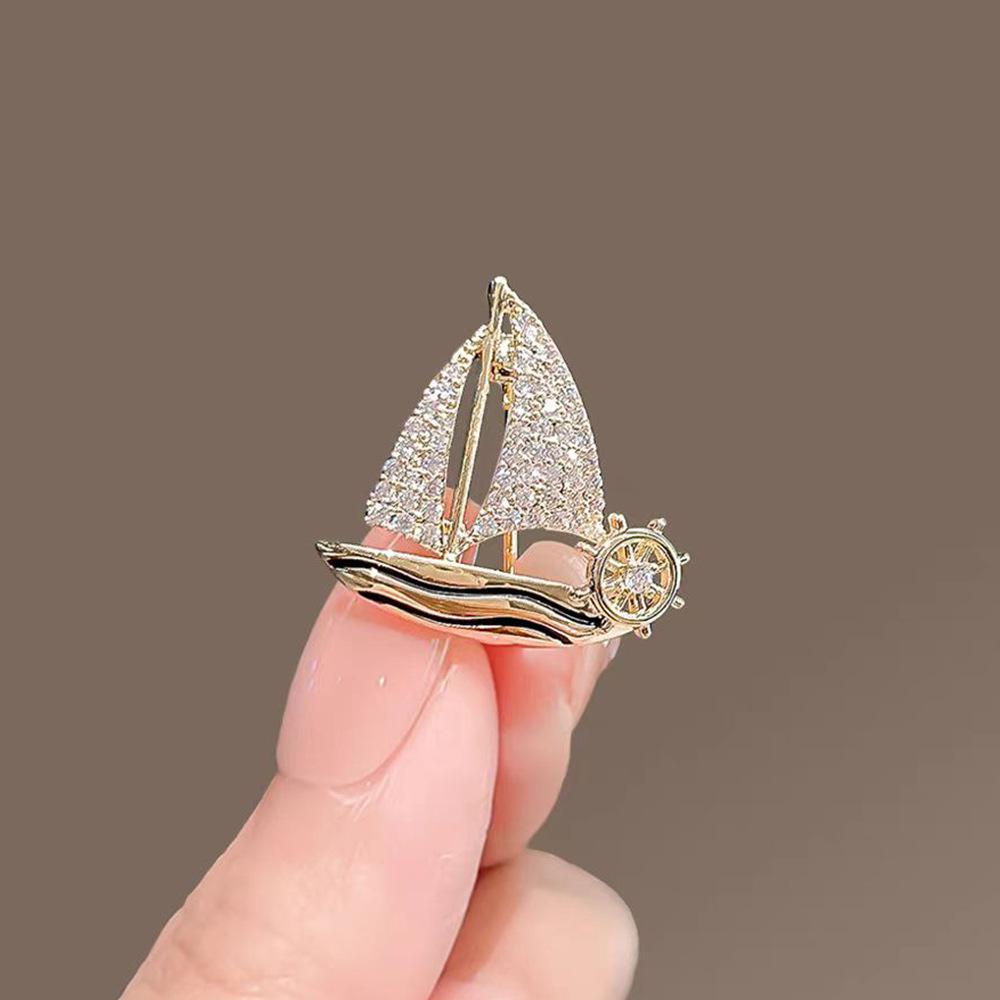 Elegant Sailboat Brooch Unisex Pin with Anti Exposure Clasp Perfect for Suits Exquisite Pin Accessories