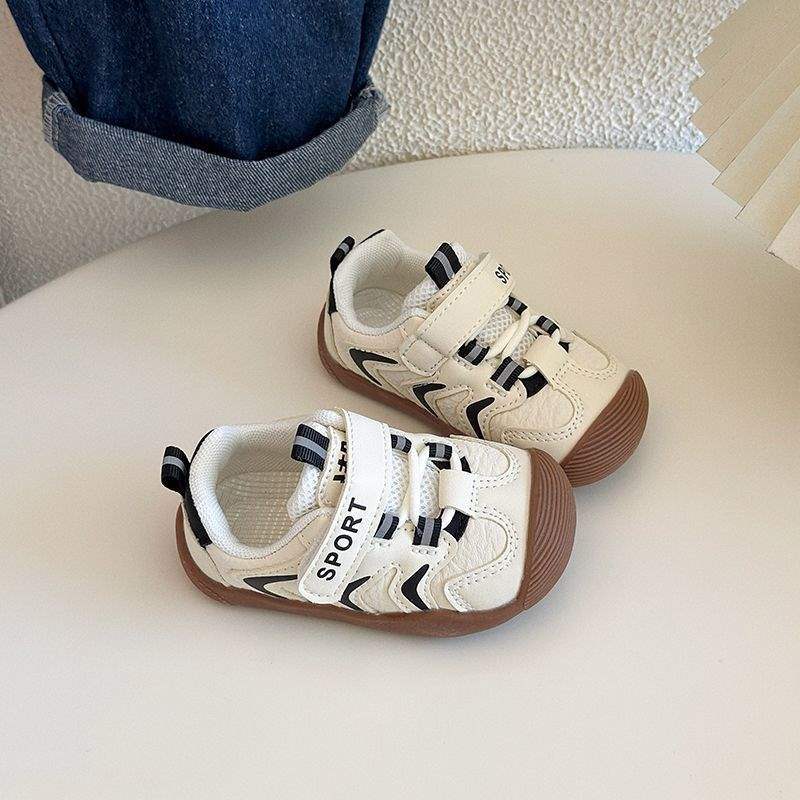 

Детская обувь для малышей 2025 осень новая детская обувь с мягкой подошвой и нескользящей подошвой детская функциональная обувь мужская и женская сокровище повседневная обувь 25 yards, inner length 15.5 cm чёрный