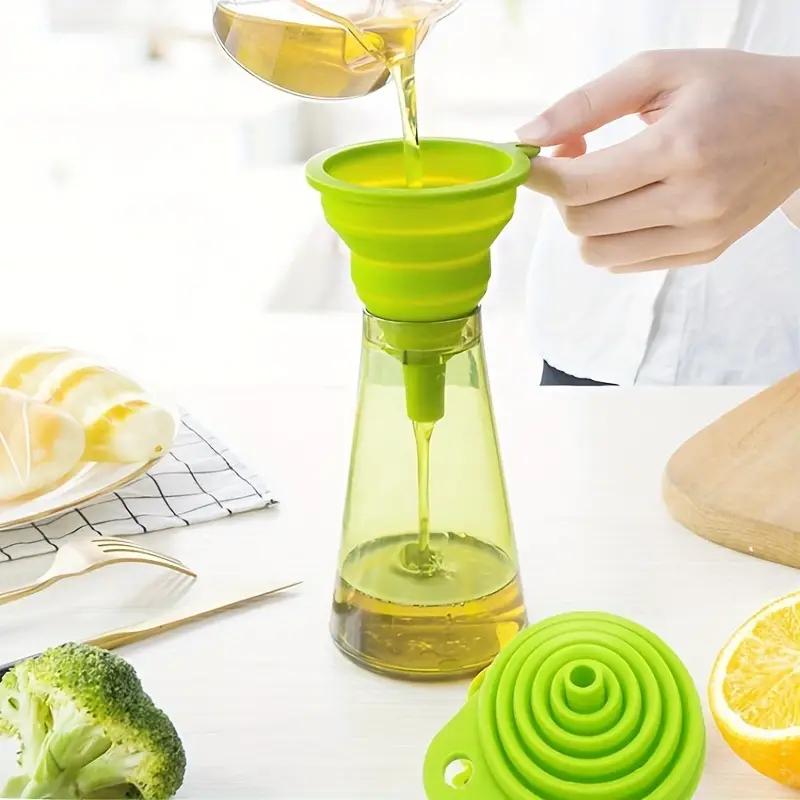 Kitchen Funnel Set of 3 Pieces, Kitchen Small Tool Accessories, Foldable Silicone Funnel, Food-grade for Filling Water Bottles a