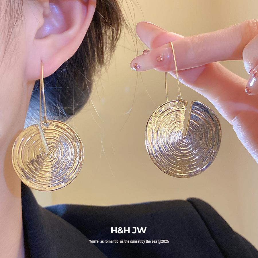 European and American round simple texture pendant ear hook Hong Kong style retro niche design earrings light luxury high-end earrings women