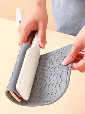 1 Stück Silikon Hitzebeständige Matte für Lockeneisen/Glätteisen, Rutschfeste Matte für Haarstyling-Werkzeuge