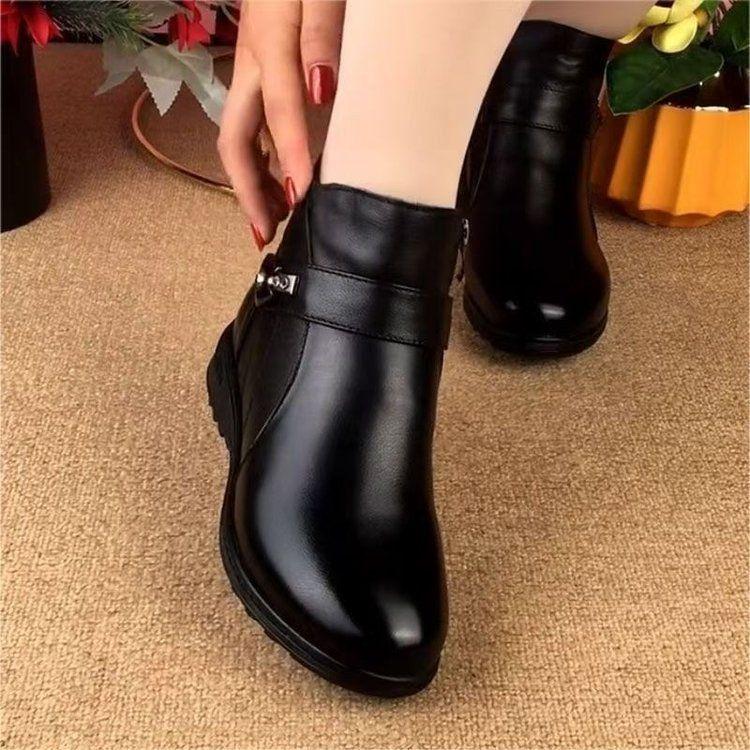 Velvet-Lined Leather Ankle Boots for Older Women - Warm Snow Shoes for Autumn and Winter