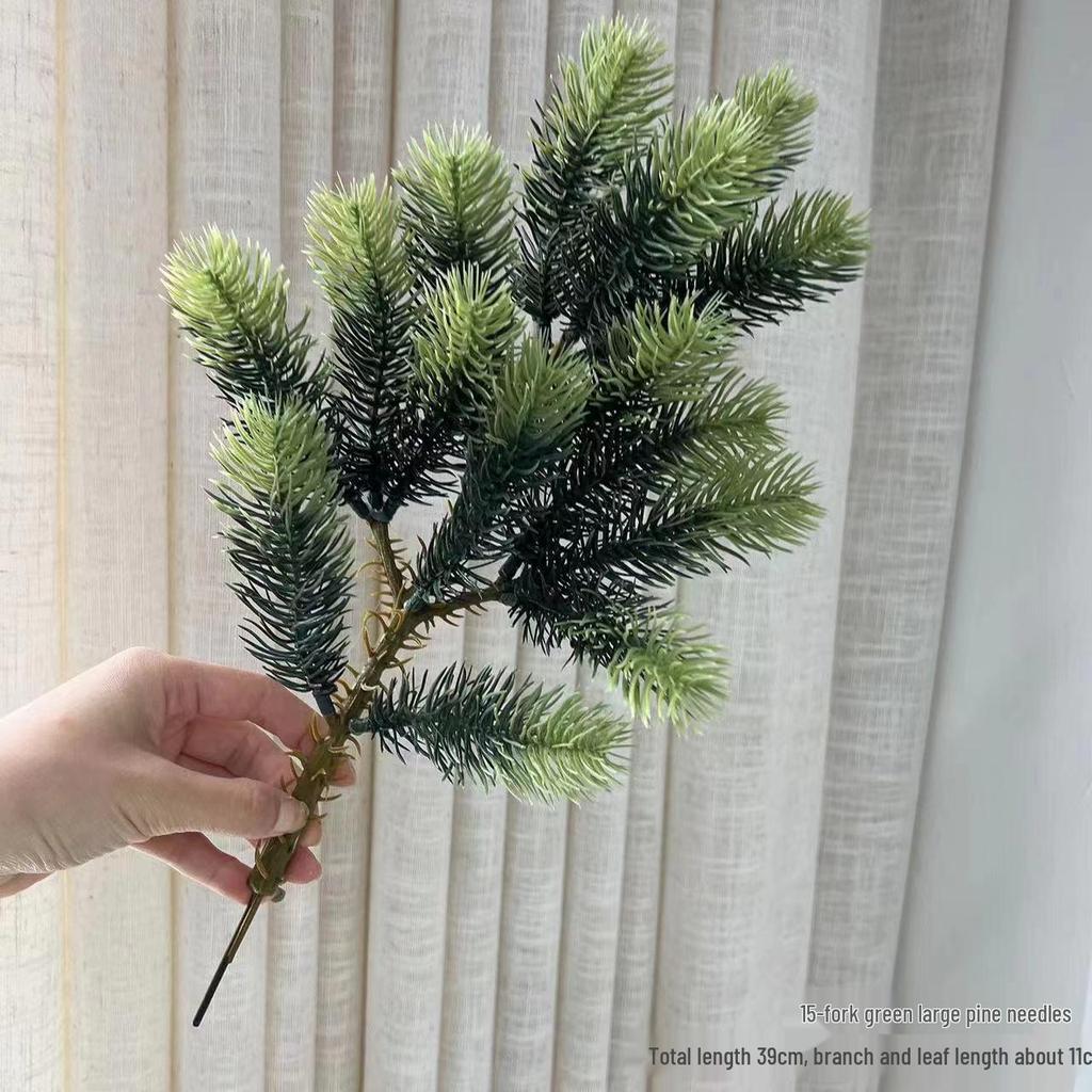 Natural Dried Pine Cones for Christmas Tree Decoration, Photography Props, Floral Wreaths, and Bouquets.