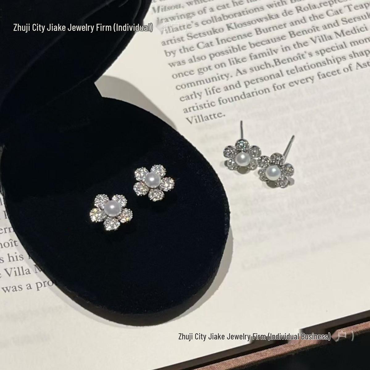 Gold-Plated Stud Earrings with Cubic Zirconia Flowers & 3-4mm Freshwater Pearls Other