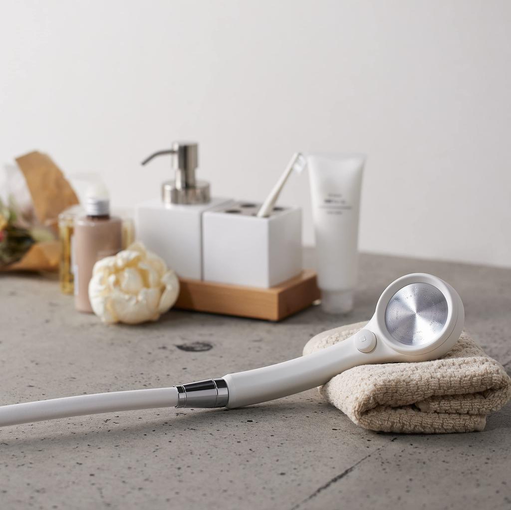 SANEI Company Sanei Faucet Shower Head Rainy Hand Stop Water Saving Rate Ultra Fine Water Flow Increased Momentum Stainless Steel Shower Plate White