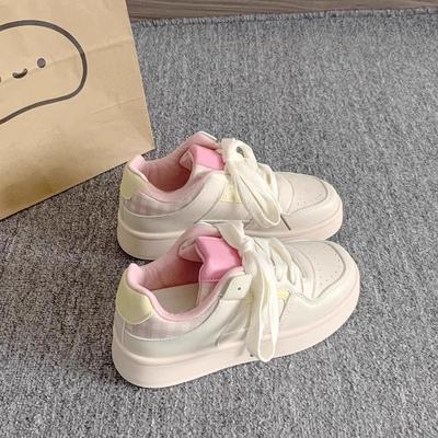 2025 Frühling und Sommer Neue Board-Schuhe Damen Dicksohlige Weiße Schuhe Lässige Sportliche Brotschuhe