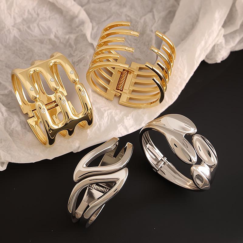 European & American Punk Style Open Bracelet - Versatile, Melancholic, High-End Luxury Design