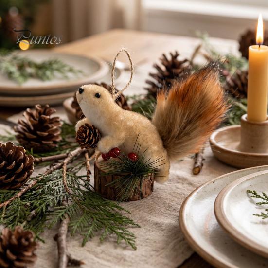 Winter Seasonal Tree Ornaments Christmas Squirrel for Tree, Cute Felt Plush Woodland with Pine Forest Animal Holiday Decor Cone, Hanging Decoration