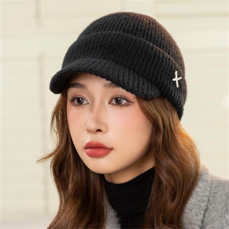 Vinter ulllue Fasjonabel allsidig med fløyelsstrikket baseballhette Small Face Varm andebbhette for kvinner