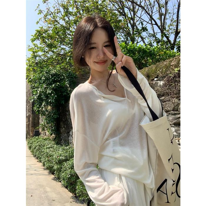 

MR [Sunshine Fleece, Original Fabric] Perspective Thin V-Neck Long Sleeve T-Shirt Women s Spring Loose Casual Sunscreen Cover M белый
