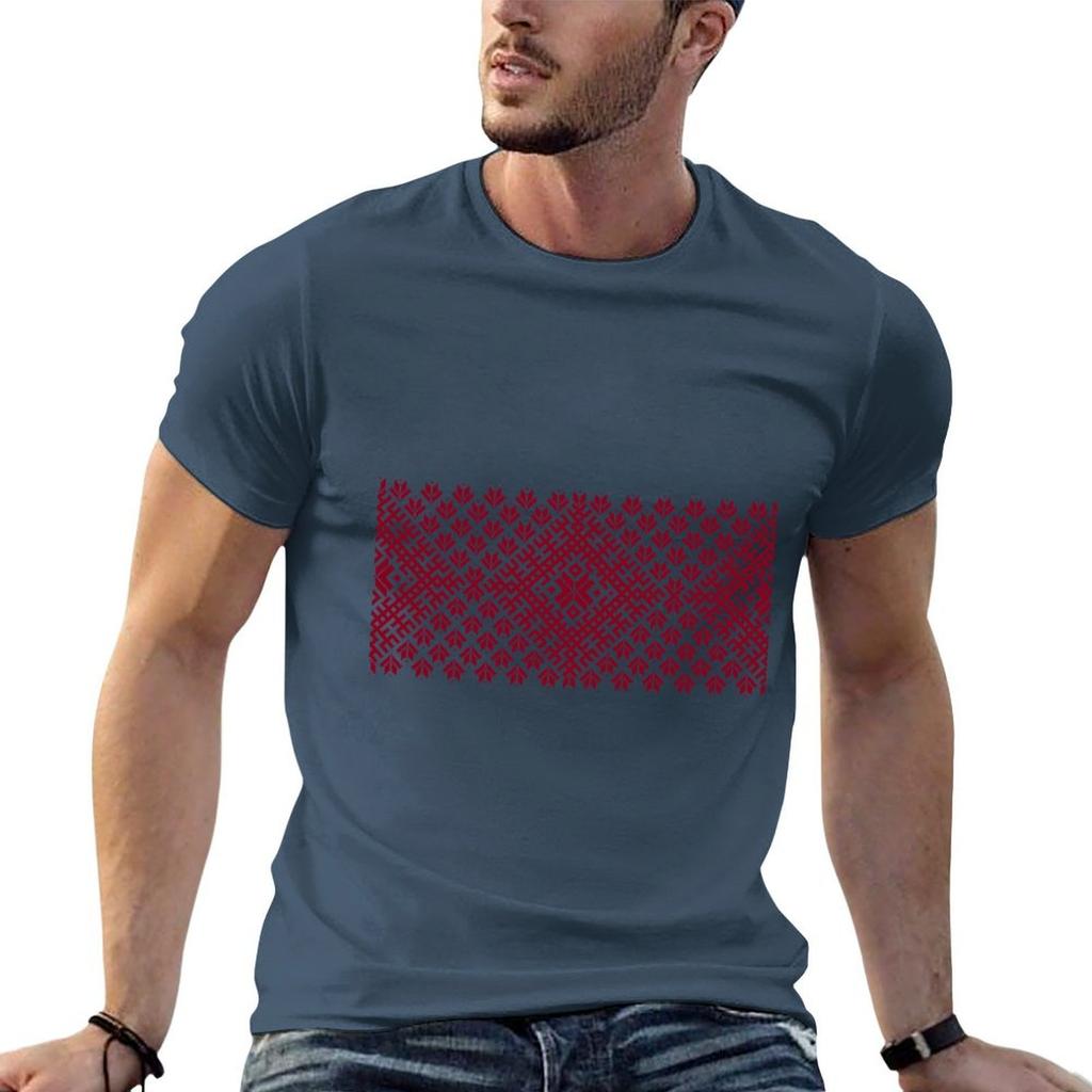 Red Latvian Lielvarde Belt Motif Tshirt Lightweight Basic Short Sleeve Shirt