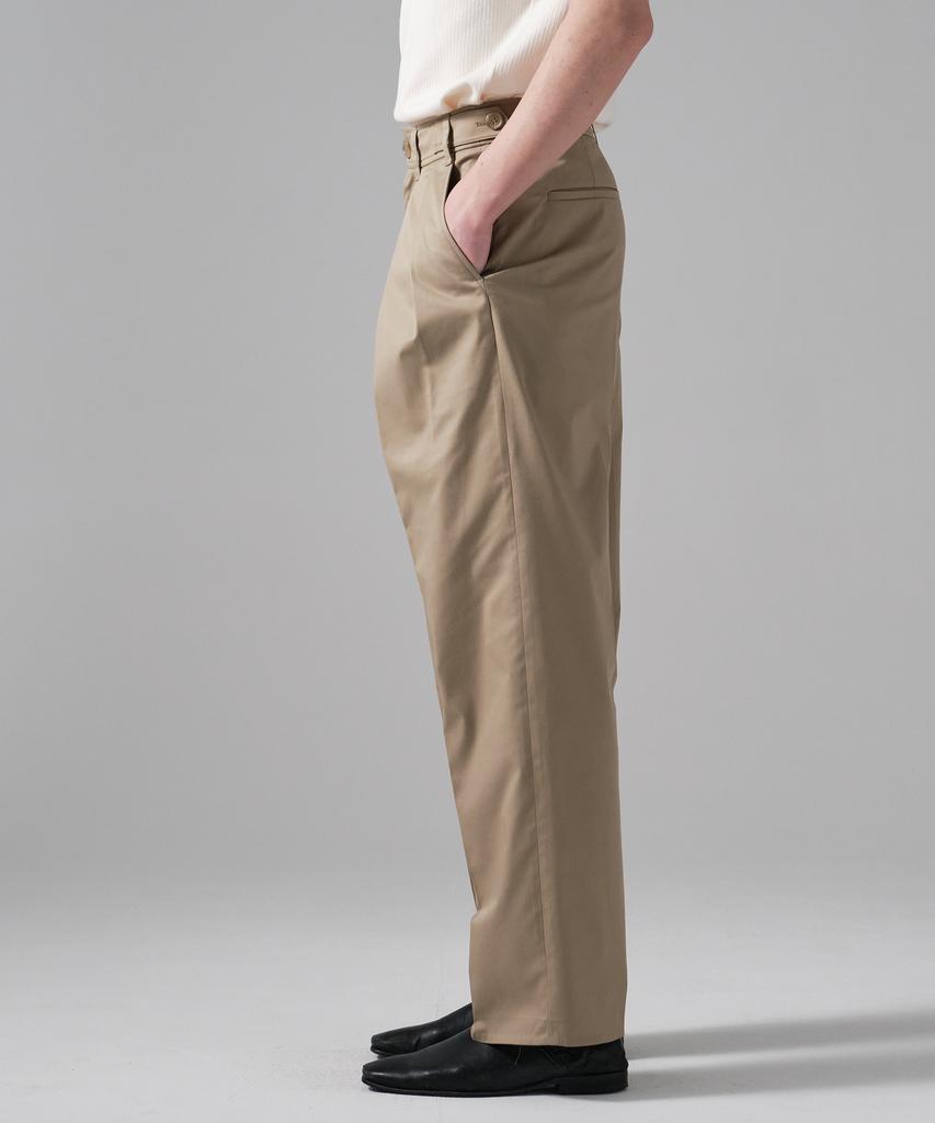 FILLCHIC Forward Two-Pleated Pants (Beige)