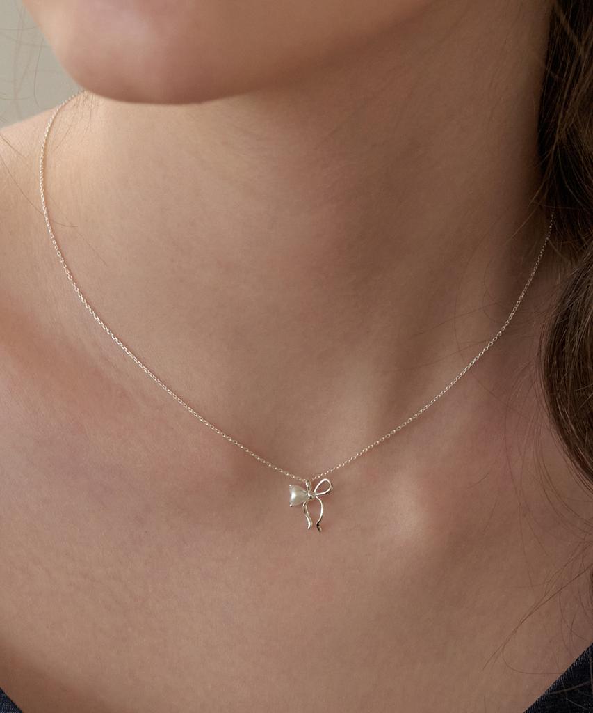 Tatiana (Silver 925) One-Side Heart Ribbon Necklace Nz2171