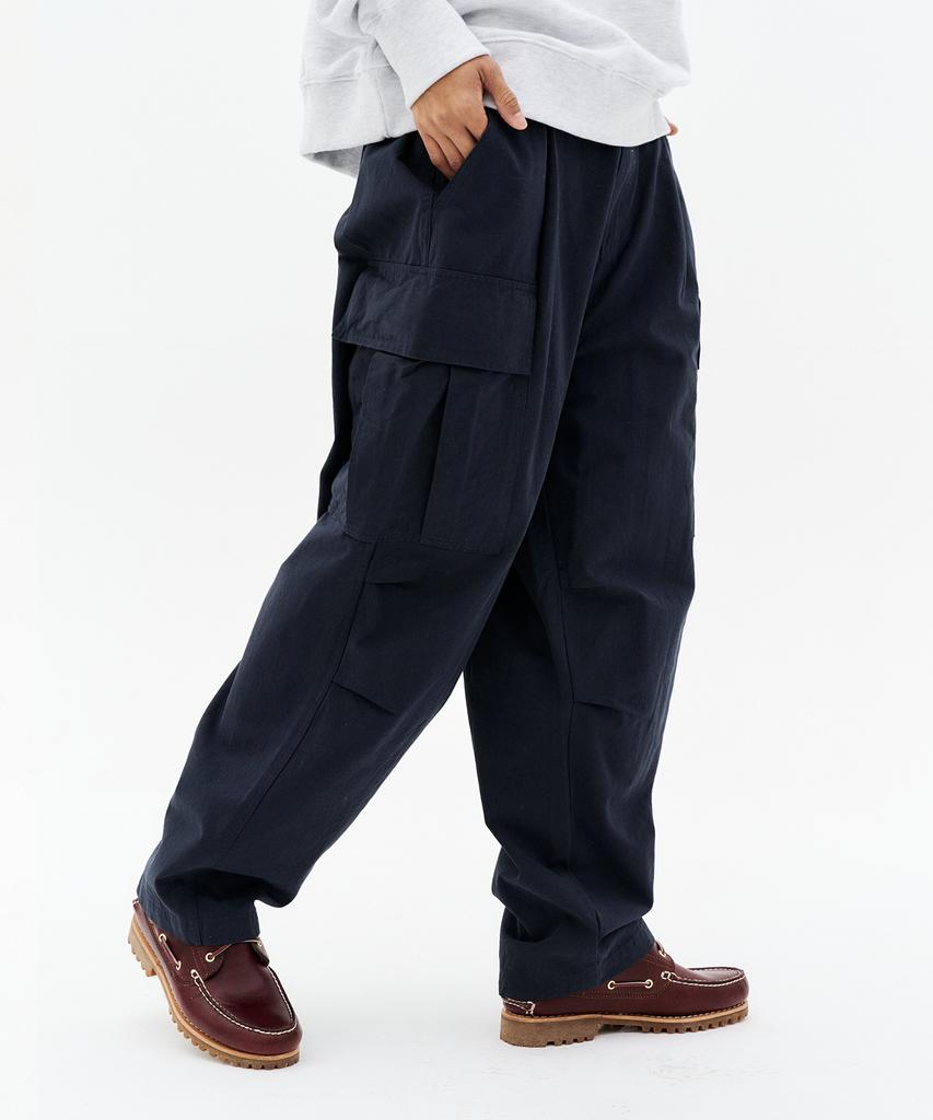 CONTROBANAL3 Single-Pleat Wide Cargo Pants [Navy]