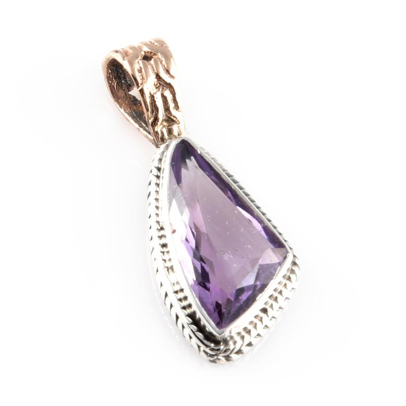 

Natural Pink Amethyst Gemstone 925 Sterling Silver Two Tone Pendant 1 L8i73