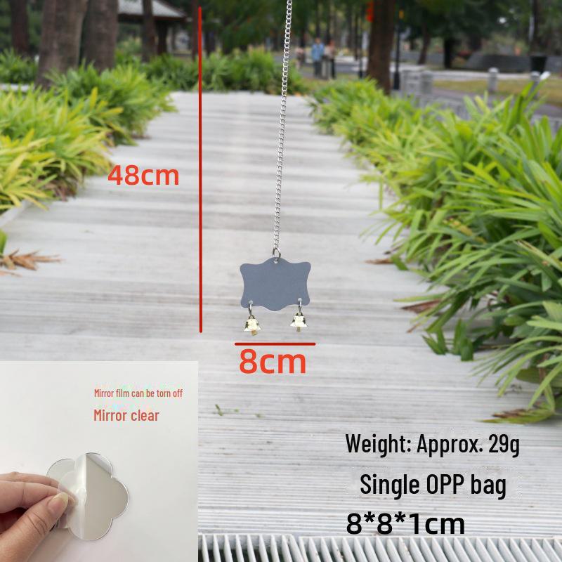 

Набор игрушек «Курица»: Ксилофон, ударные колокольчики, разноцветные деревянные брусочки, качающееся зеркало, подставка из колючего ясеня, полка и жевательные принадлежности.