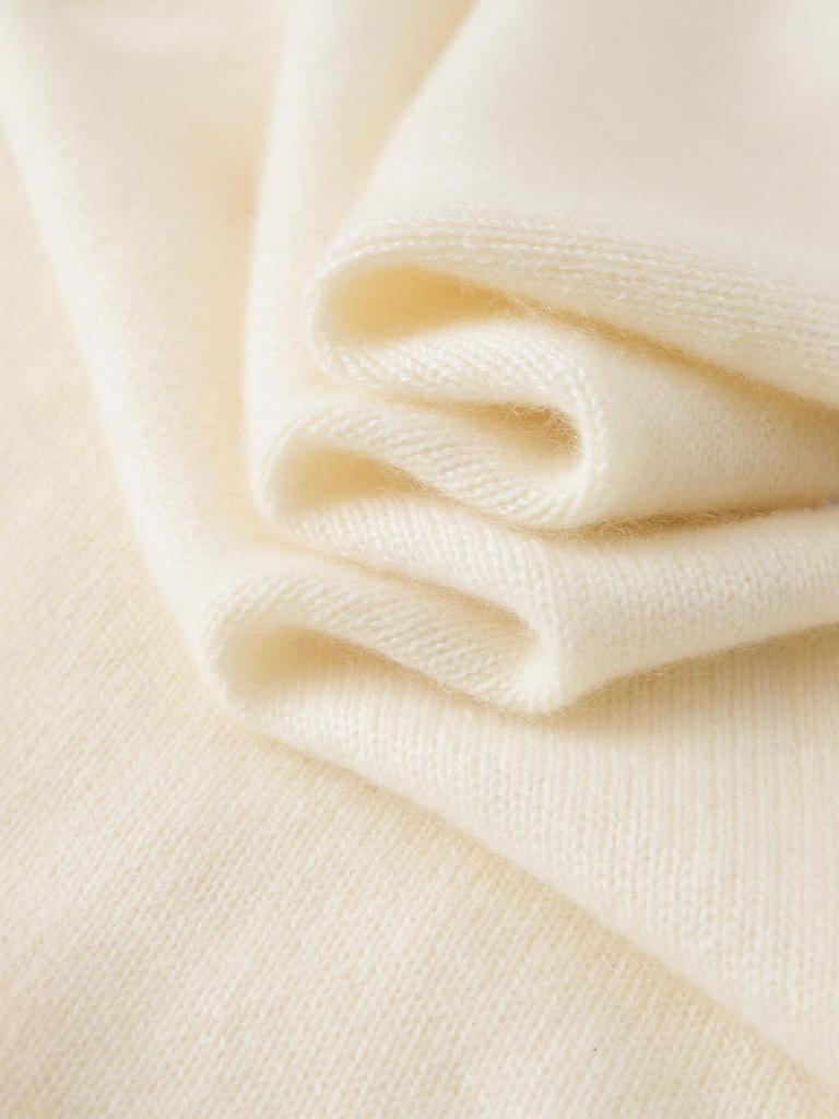 Sweter z czystej kaszmiru na jesień/zimę 2025, z półgolfem, luźny krój