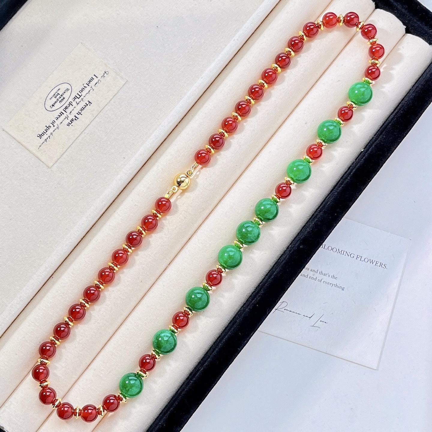 High Quality Retro Jadeite Quartz Rock Natural Chalcedony Design Necklace Sweater Chain Collarbone
