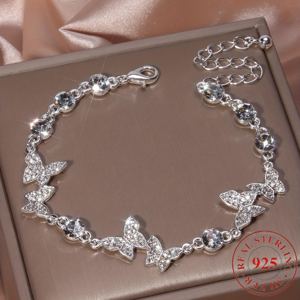 The butterfly bracelet is made of 925 sterling silver, a fashionable, luxurious and exquisite piece of jewelry that is perfect as a gift. серебряный