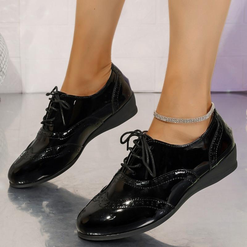 

New Womens Shoes Autumn Fashion Versatile Women Sneaker Large Size Trendy Elegant Leather Shoes Classic Simple Retro Casual Shoe 36 чорний