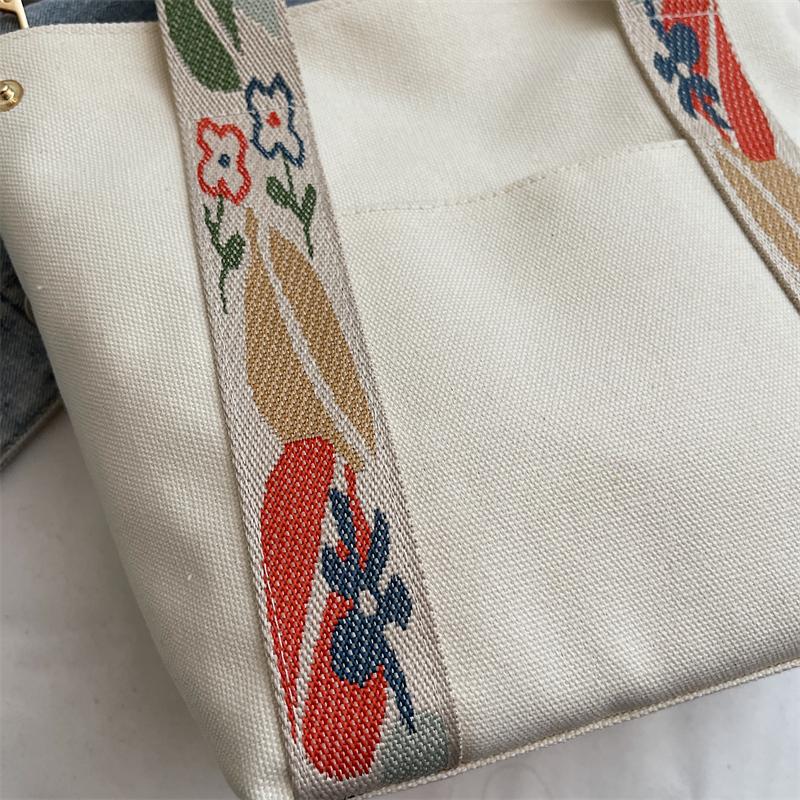 Floral Pattern Tote Bag for Women Stylish Shoulder Bag with Adjustable Strap Large Capacity Daily Use Bag