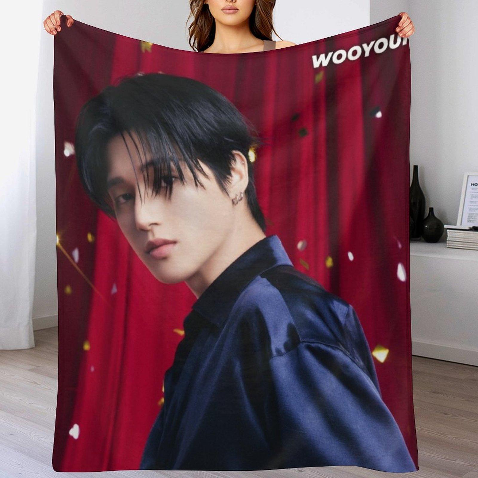 WOOYOUNG Birthday ATEEZ KPOP Throw Blanket Mens Soft Warm Throw Blanket for Couch 102x76cm(40x30in)