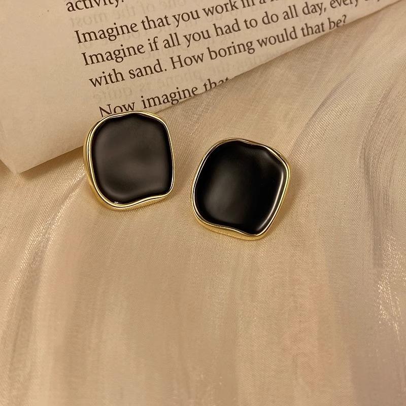S925 Silver Needle French Retro Square Oil Dripping Earrings New Earrings Women's Niche Design Earrings