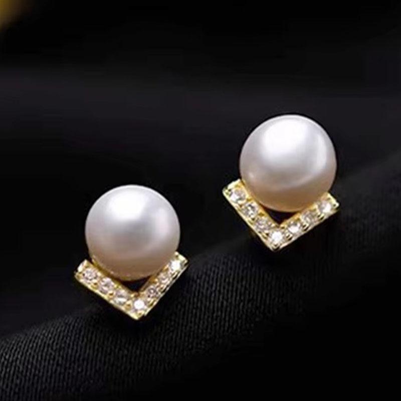 Huitan Novel V Design Stud Earrings with Imitation Pearl Women Elegant Versatile Piercing Accessories Exquisite Wedding Zircon