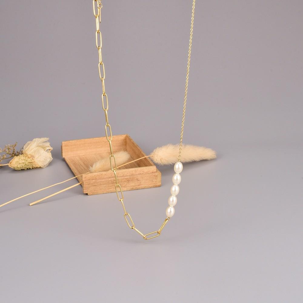 Freshwater pearl necklace in Europe and America pearl chain asymmetric necklace collarbone chain