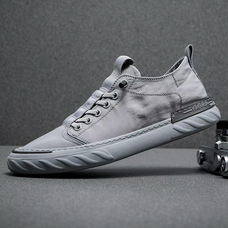 

Men s Shoes 2025 Trend Ice Silk Upper Casual Lazy Cloth Shoes Autumn Breathable Sneakers Canvas Men s Footwear 44