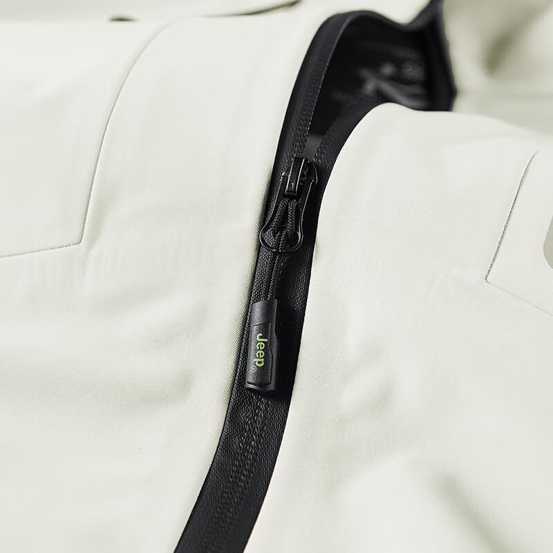 Jeep Men's Windproof Warm Soft Shell Outdoor Jacket