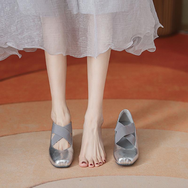 Coarse heel high heel single shoes women's new retro one-pedal small inner height increase 7cm grandma shoes