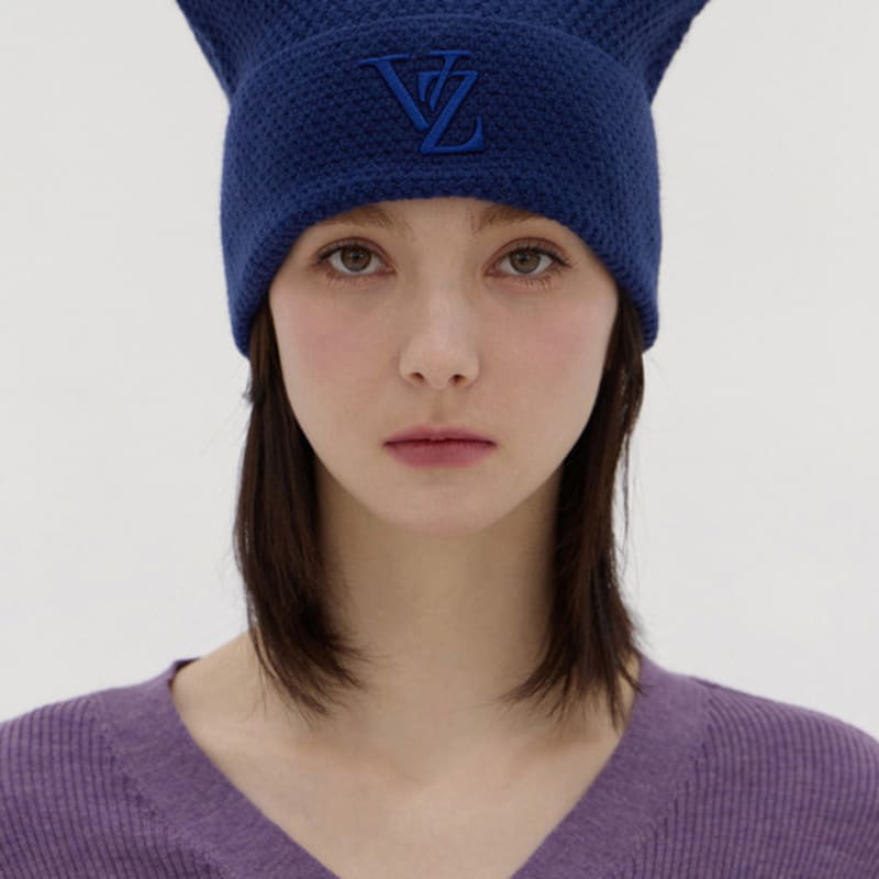 

Шапка бини VARZAR VZ квадратная темно-синяя FREE