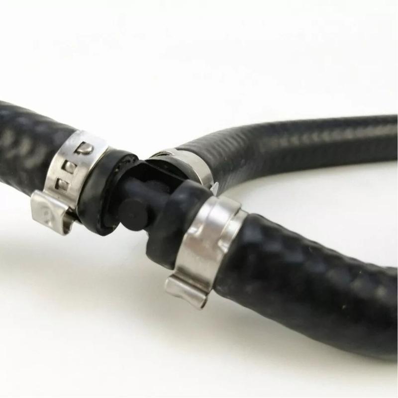 Replacement Deputy Kettle Water Pipe for W204 C204 C207 S204 Water Tank Radiator Hose 2045012825 2045013225 A2045012825