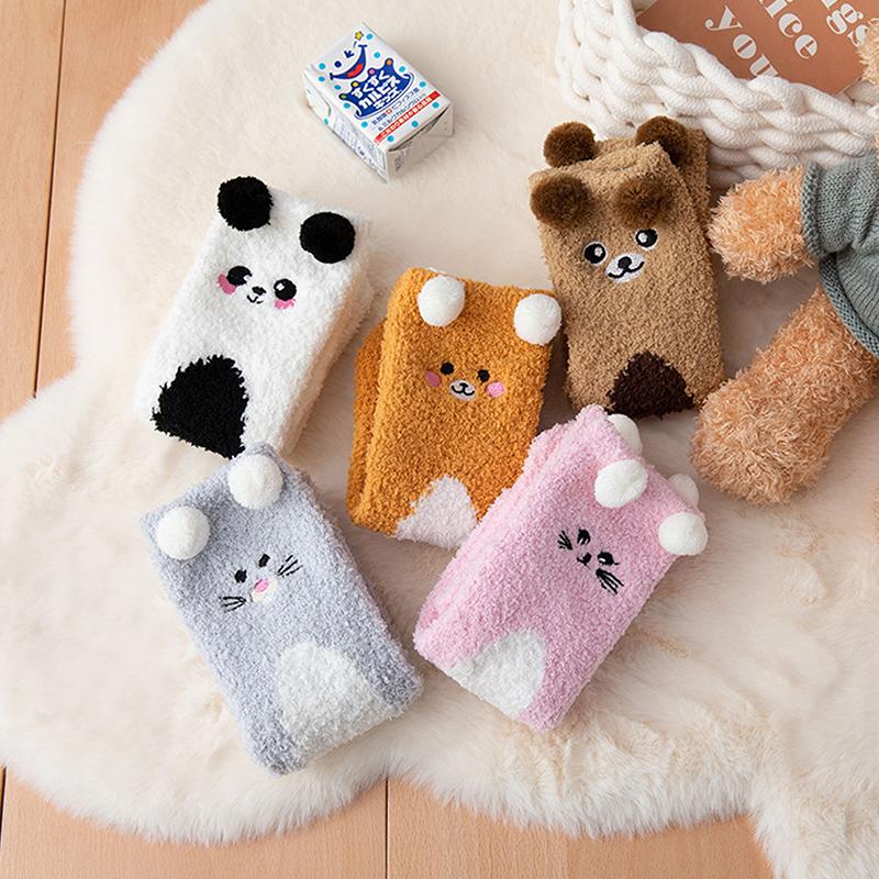 Korallenfleece-Socken für Damen Winter Nicht fusselnd Bodensocken Cartoon-Tier Plüsch Erwachsenen Dick Warm Schlafsocken
