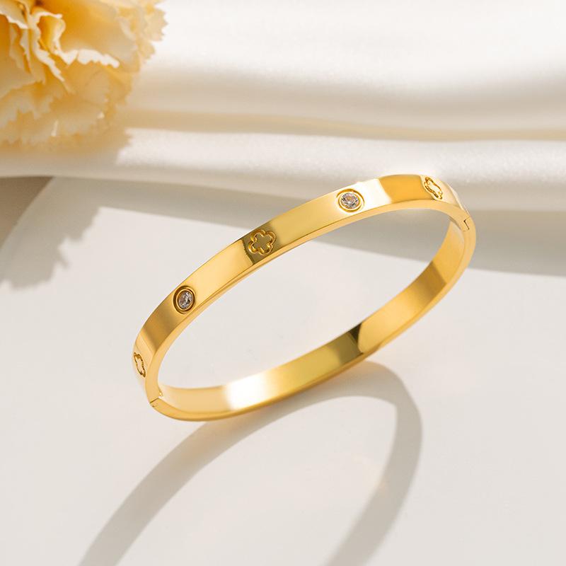 Fashion Four-leaf Clover Flower Buckle Bracelet K Indonesian Bracelet Jewelry