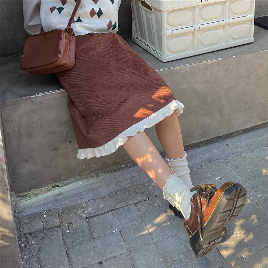 Falda Midi japonesa de pana Vintage para mujer, diseño de telas combinadas con volantes, faldas con abertura, suaves, para Otoño e Invierno