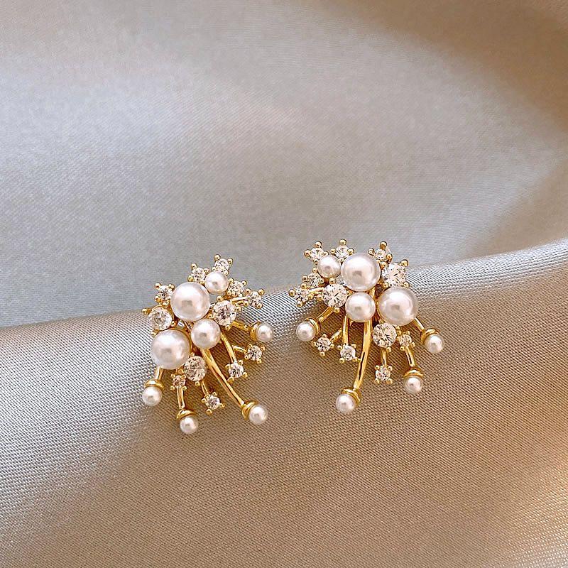 

Starry Flower Firework Pearl Stud Earrings Accessible Luxury Fancy Elegant Earrings Unique 2025 New Earrings Women All over the Sky Star Fireworks Pearl