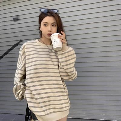 Koreańska wersja damskiej bluzy z kapturem w paski, nowa, cienka, jesienna, luźna, pasująca, cienka, casualowa, z okrągłym dekoltem, top studencki, modny
