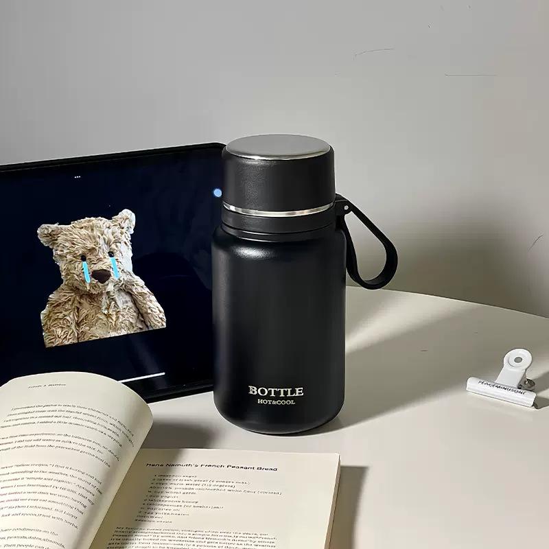 Stylish Stainless Steel Insulated Travel Cup with Tea Strainer