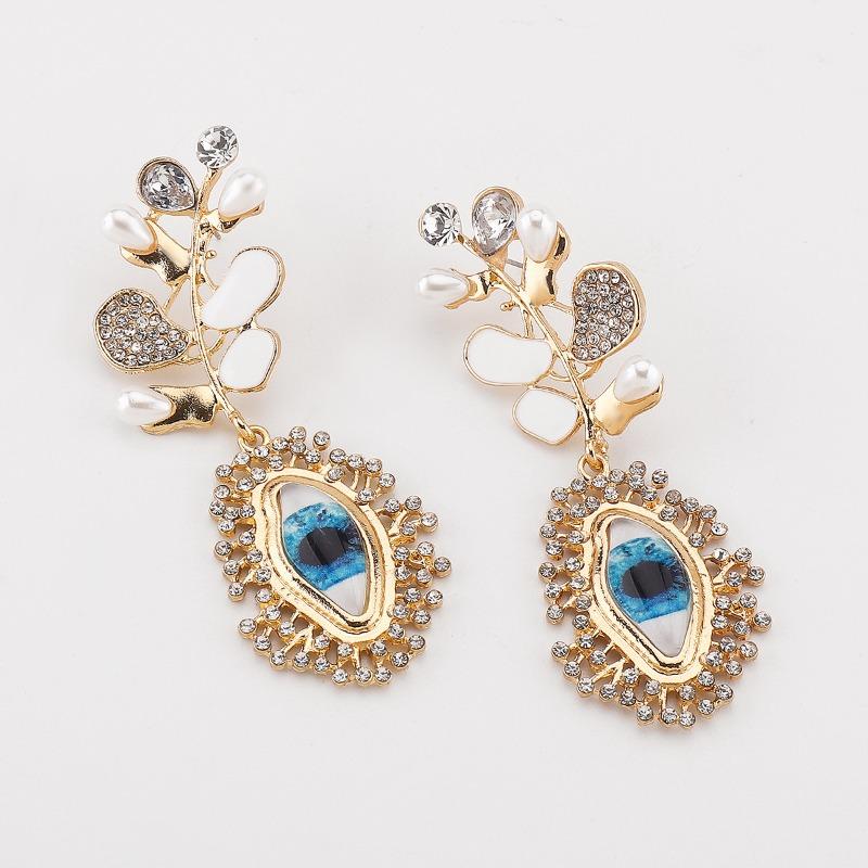 Design Dripping Oil Leaf Earrings, Fashionable Retro Temperament, Eye Diamond Earrings, Earrings.