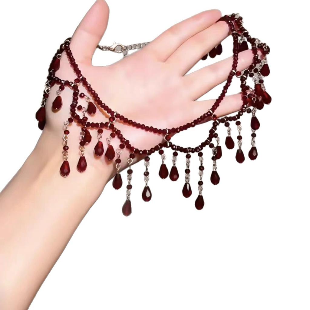 Leichter Luxus Mode Nische Gotischer Stil Dunkelrot Wassertropfen Fransen Choker Halskette Premium Gefühl Schlüsselbein Kette
