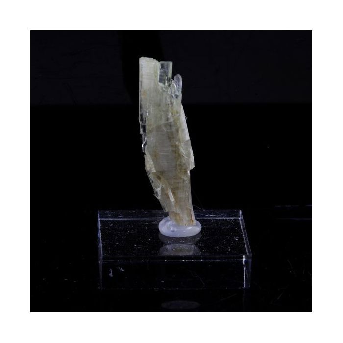 Pierres et Minéraux. Clinozoisite. 14.60 ct. Marine de Scala, Canari, Haute-Corse, France.