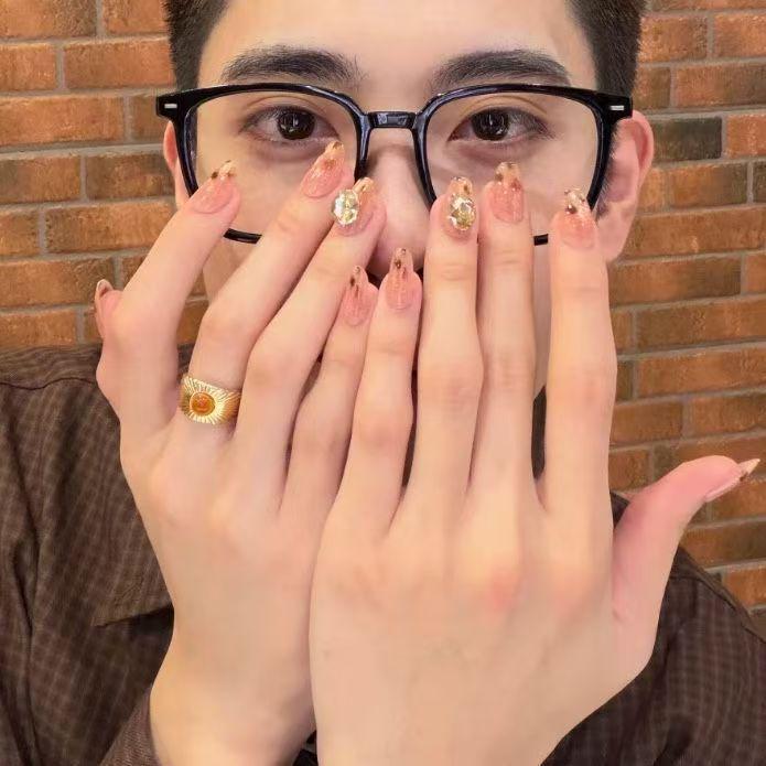 Gilded Leopard Print Cat Eye Rhinestone Press-On Nails - Short, Gradient Autumn/Winter Design, Luxury Handmade Skin Brightening. Medium