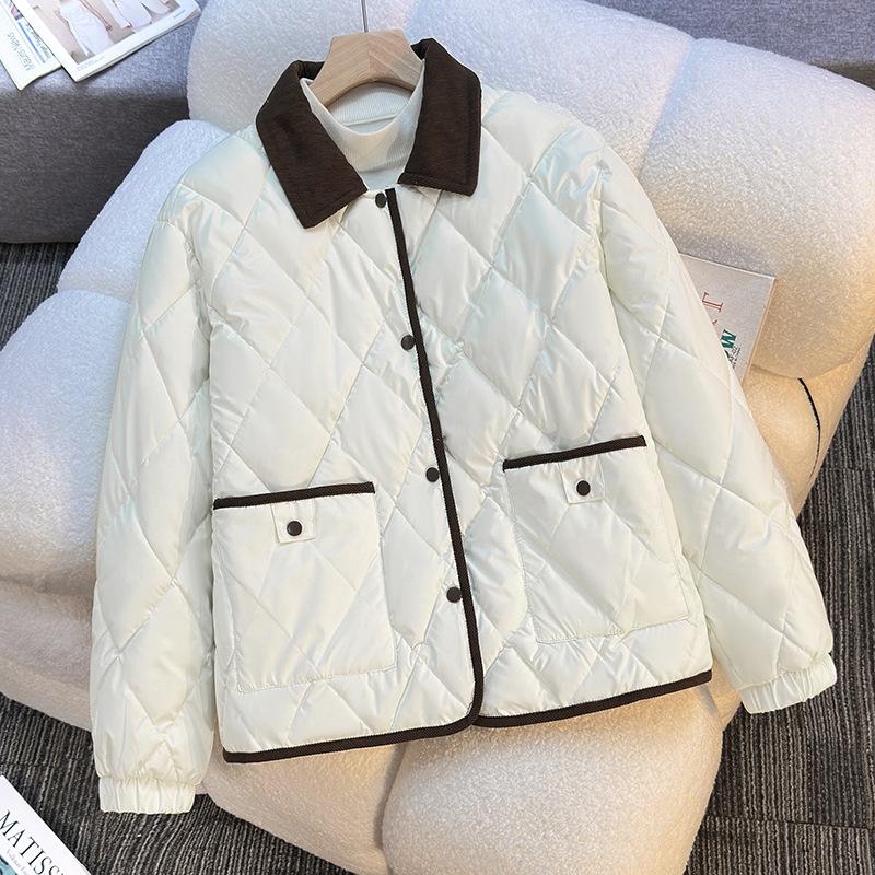 Herbst Winter Nicht waschbarer Leder Stilvoller Mantel Neue Lingge Baumwolle Daunenjacke Locker Oberbekleidung Kontrastfarbiger Kragen Kurz