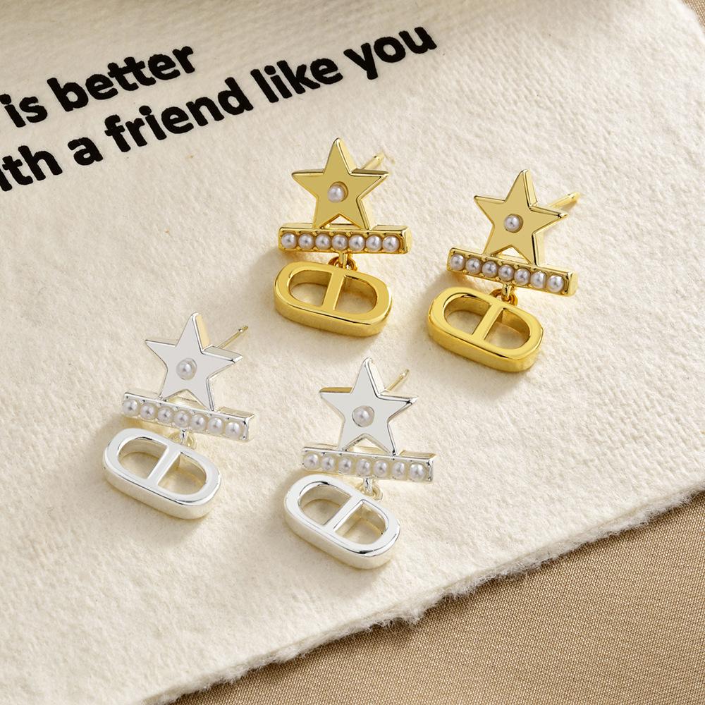 2026 New Trend Five-Pointed Star Pearl Stud Earrings Elegant D-Shape Link Dangle Earrings for Women Fashion Commute Jewelry