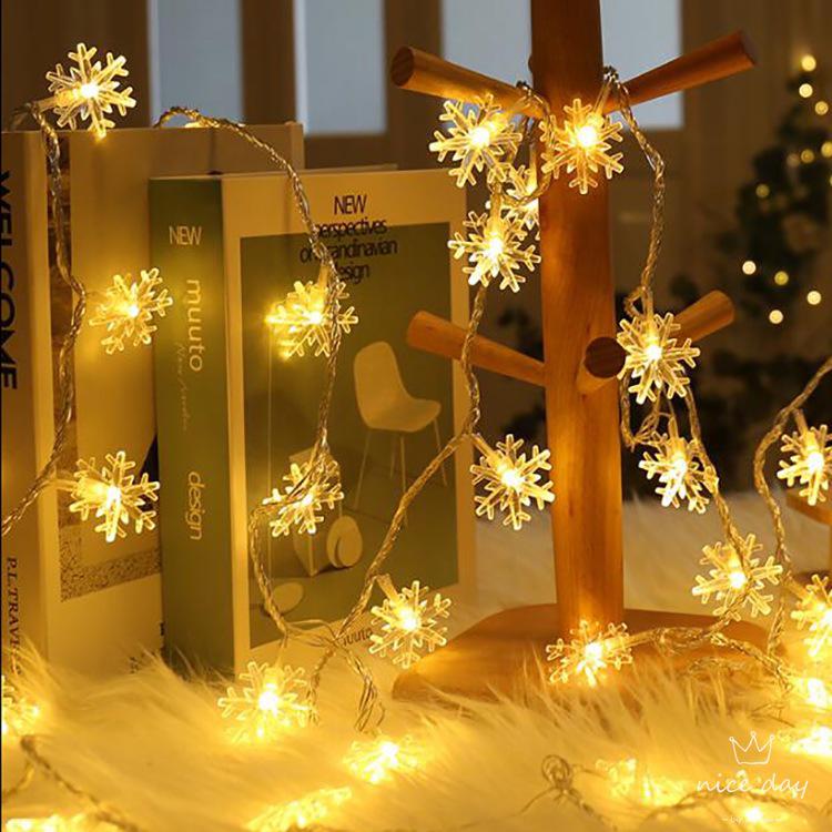 LED Snowflake String Lights - Romantic Battery-Powered Courtyard Decorations for Christmas Festival