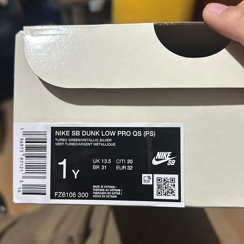 April Skateboards X Nike Dunk Low SB PS Turbo Green Kids Sneakers Metallic-Silver FZ6106-300