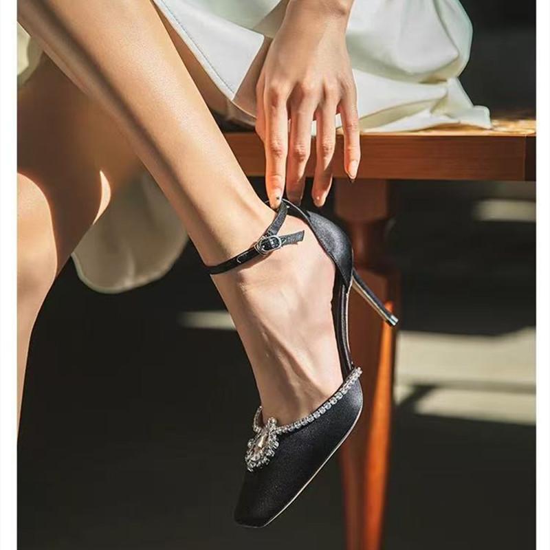 

Модные Роскошные Кристальные Стразы Атласные Женские Туфли Модные Квадратный Носок Ремешок на Щиколотке Тонкий Высокий Каблук Весна Лето Свадебные Туфли для Платья 35