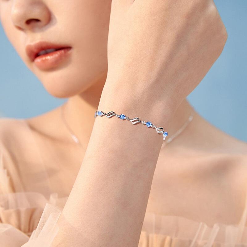 Simple Diamond-Set Crystal Love Bracelet Female Niche Design Heart Of The Ocean Personalized Sweet Hand Jewelry